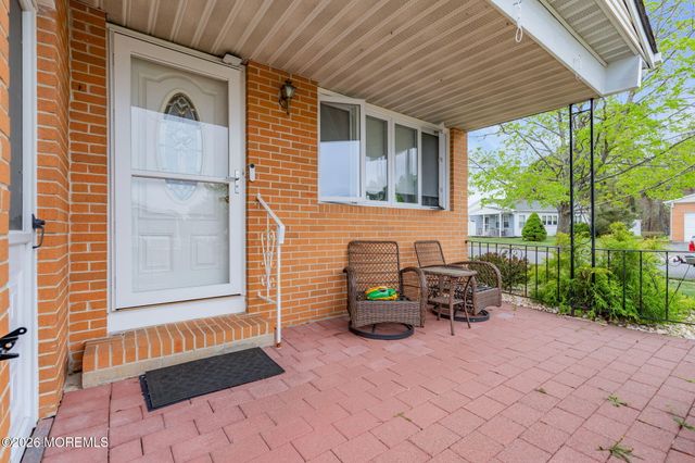1 Speighstown Place, Toms River, NJ 08757