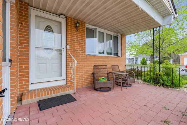 1 Speighstown Place, Toms River, NJ 08757