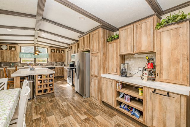 1241 Littleton Ranch Rd, Castalian Springs, TN 37031