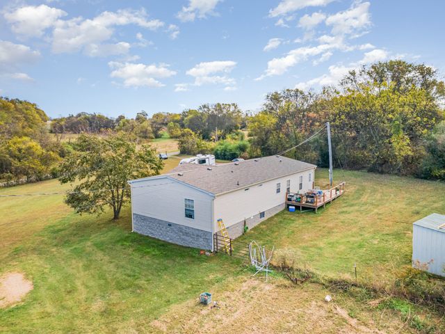 1241 Littleton Ranch Rd, Castalian Springs, TN 37031