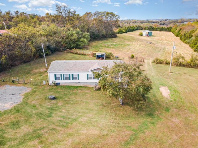 1241 Littleton Ranch Rd, Castalian Springs, TN 37031