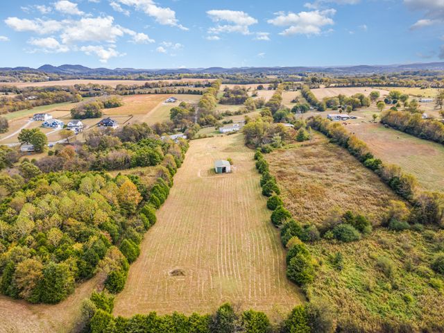 1241 Littleton Ranch Rd, Castalian Springs, TN 37031