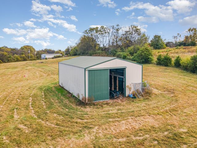 1241 Littleton Ranch Rd, Castalian Springs, TN 37031