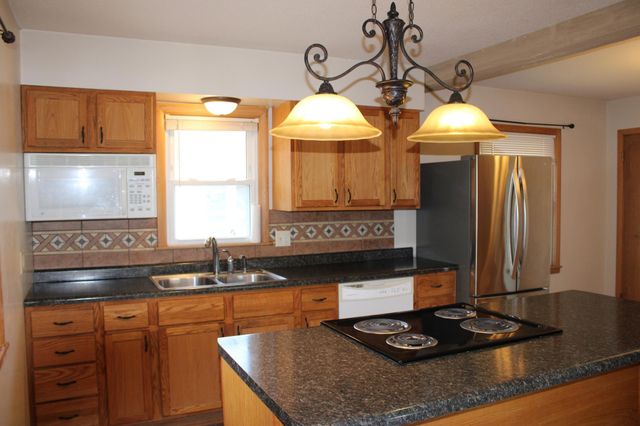 1707 7th Street NE, Rochester, MN 55906