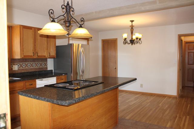 1707 7th Street NE, Rochester, MN 55906