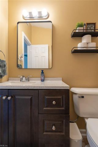 4306 Onawa LN, Chesapeake, VA 23325