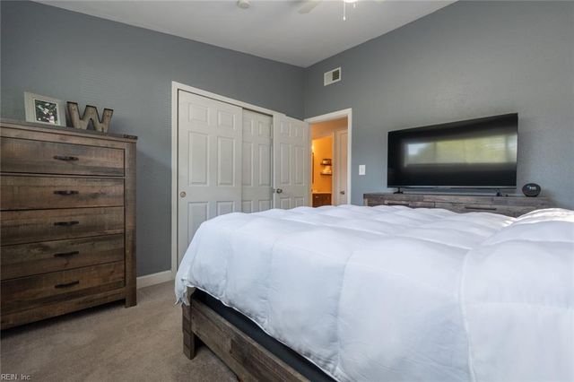 4306 Onawa LN, Chesapeake, VA 23325