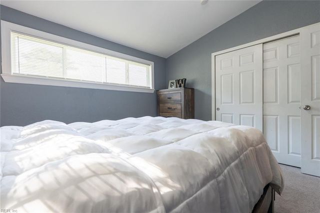4306 Onawa LN, Chesapeake, VA 23325