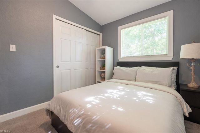 4306 Onawa LN, Chesapeake, VA 23325