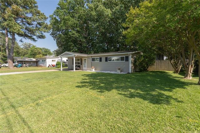 4306 Onawa LN, Chesapeake, VA 23325