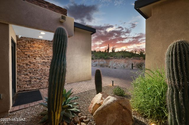 14057 N Flint Peak Drive, Tucson, AZ 85755