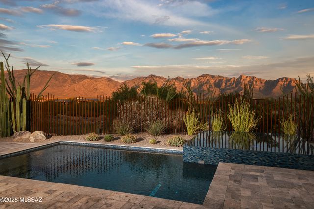 14057 N Flint Peak Drive, Tucson, AZ 85755