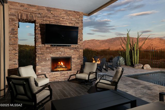 14057 N Flint Peak Drive, Tucson, AZ 85755