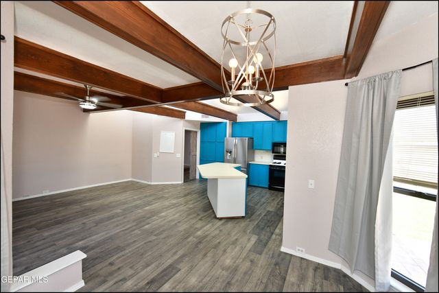 3212 Canyon Point Lane, El Paso, TX 79904