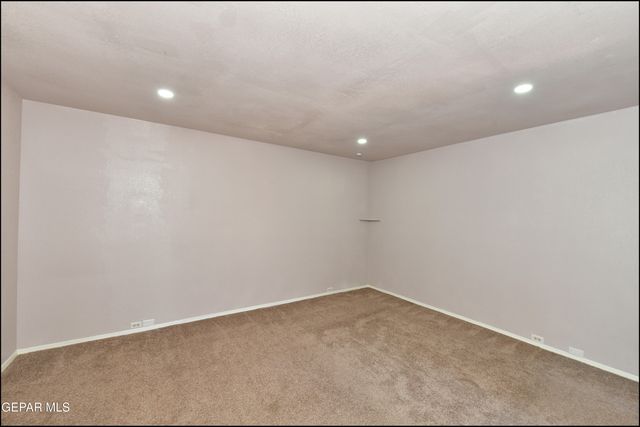 3212 Canyon Point Lane, El Paso, TX 79904