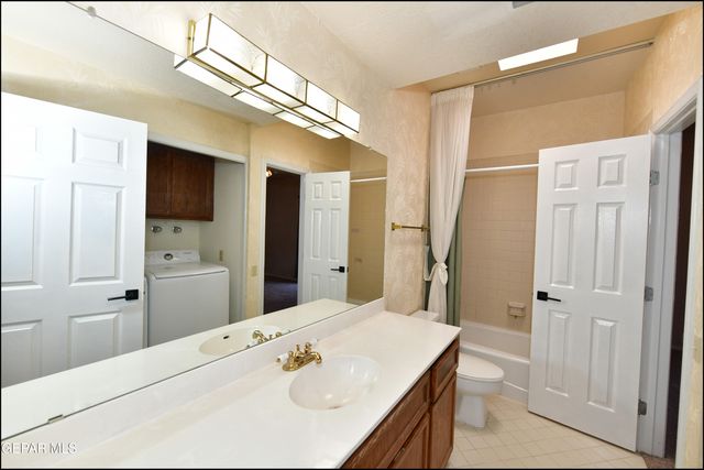 3212 Canyon Point Lane, El Paso, TX 79904