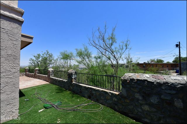 3212 Canyon Point Lane, El Paso, TX 79904