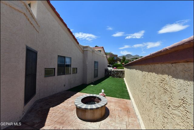 3212 Canyon Point Lane, El Paso, TX 79904