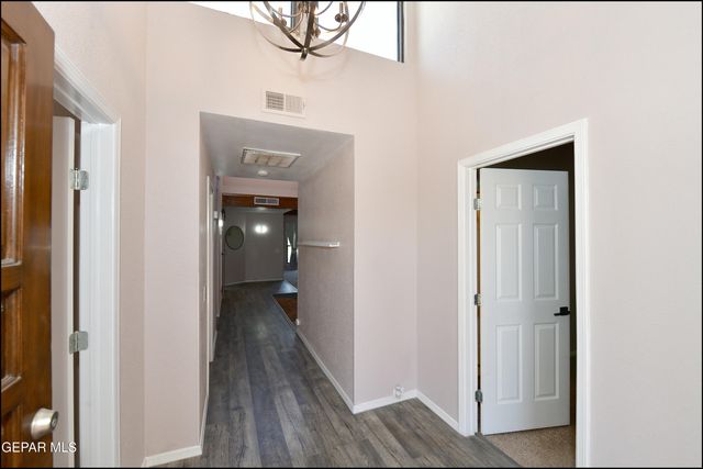 3212 Canyon Point Lane, El Paso, TX 79904