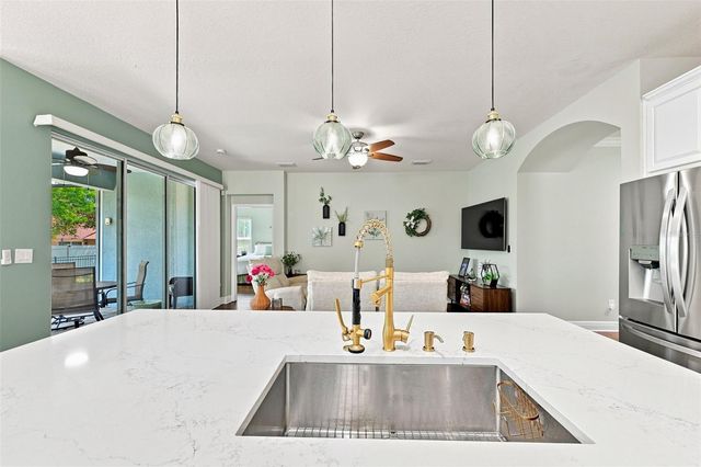 6517 NESTALL COURT, Apollo Beach, FL 33572