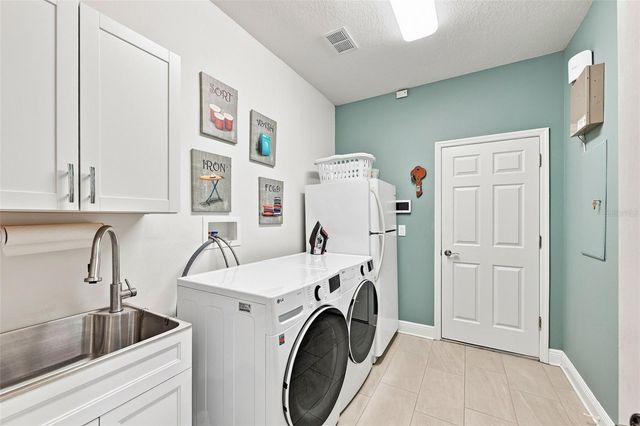 6517 NESTALL COURT, Apollo Beach, FL 33572