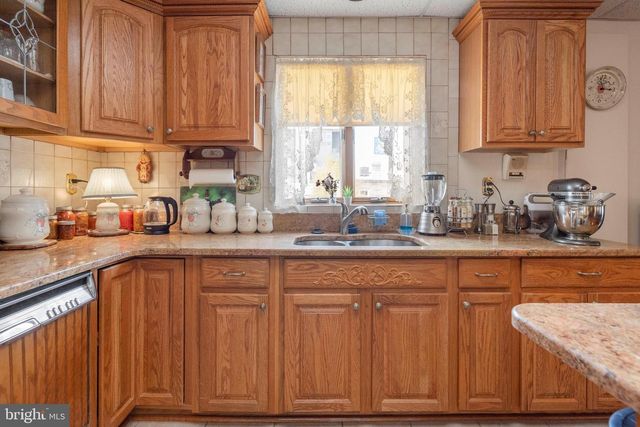 500 S CLINTON ST, Baltimore, MD 21224