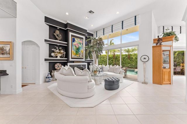 6533 Somerset Circle, Boca Raton, FL 33496