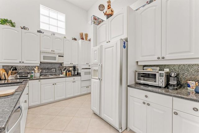 6533 Somerset Circle, Boca Raton, FL 33496