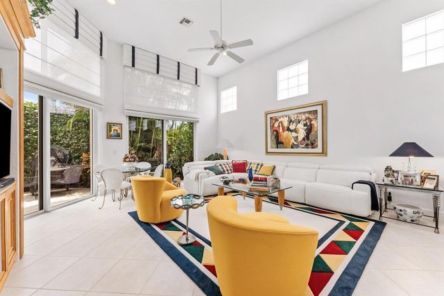 6533 Somerset Circle, Boca Raton, FL 33496