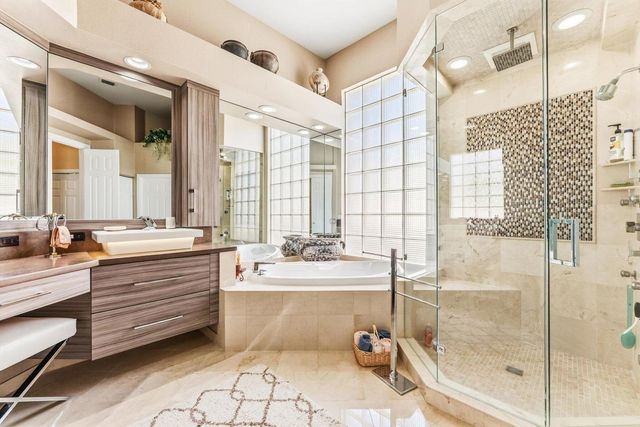 6533 Somerset Circle, Boca Raton, FL 33496