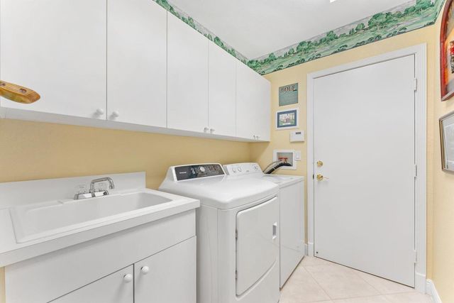 6533 Somerset Circle, Boca Raton, FL 33496
