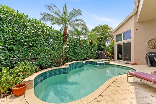 6533 Somerset Circle, Boca Raton, FL 33496