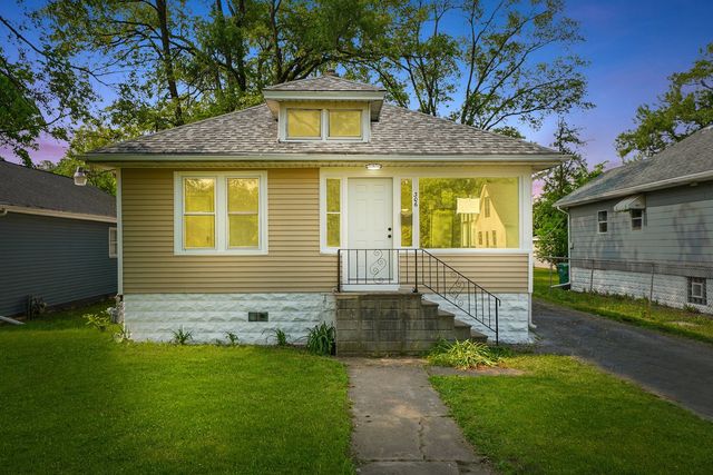 306 Barry Avenue, Lockport, IL 60441