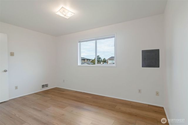 2815 - 2817 NE 7th Street, Renton, WA 98056