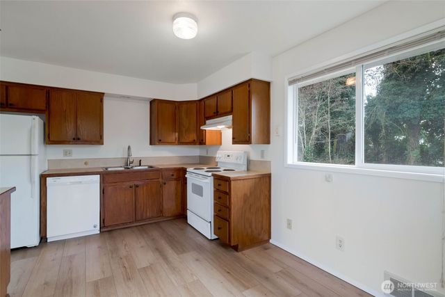 2815 - 2817 NE 7th Street, Renton, WA 98056