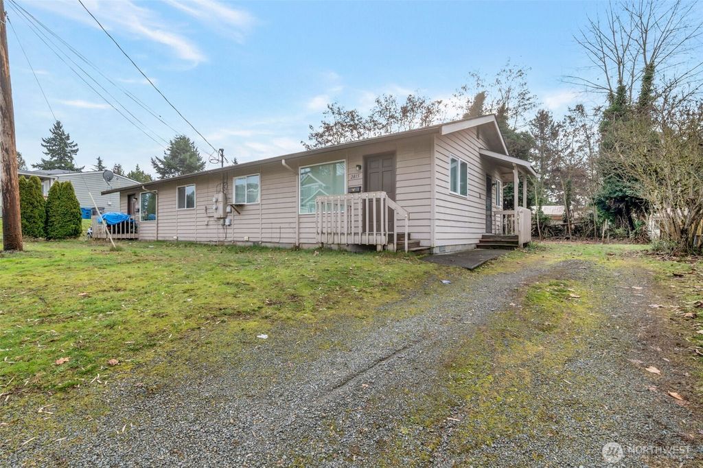 2815 - 2817 NE 7th Street, Renton, WA 98056