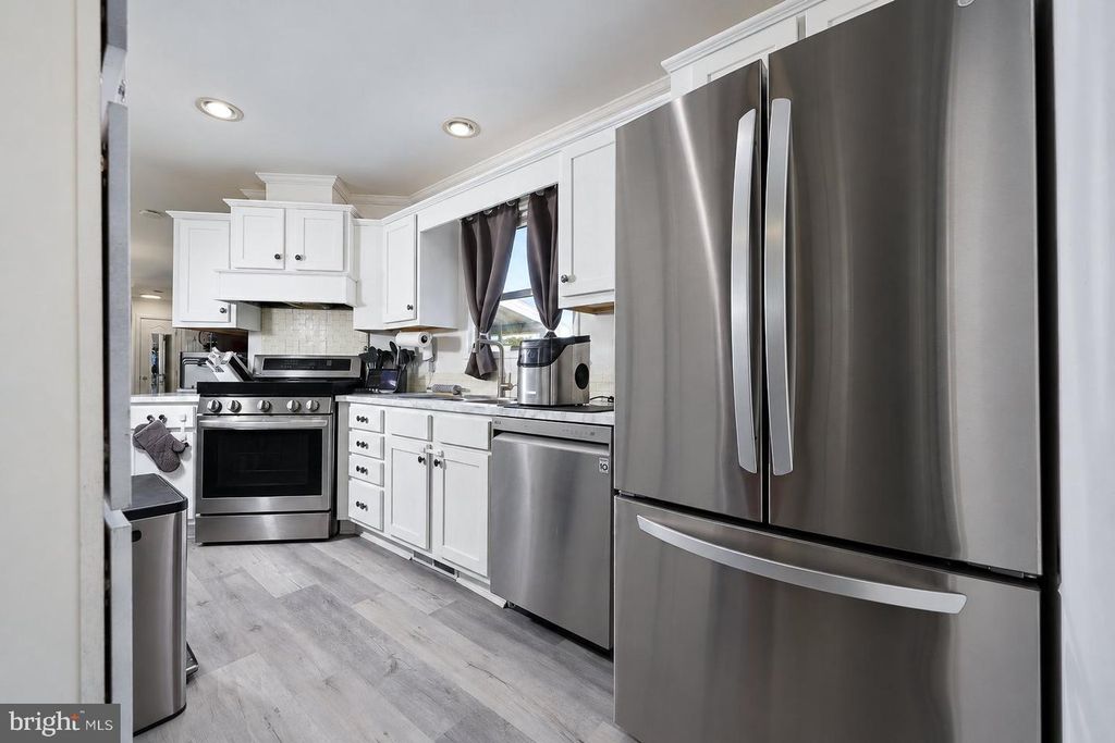 768 E GARDEN RD #75, VINELAND, NJ 08360 — exterior