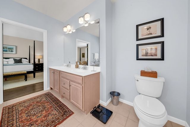 174 Haverhill St 314, Andover, MA 01810