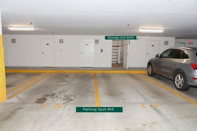 174 Haverhill St 314, Andover, MA 01810
