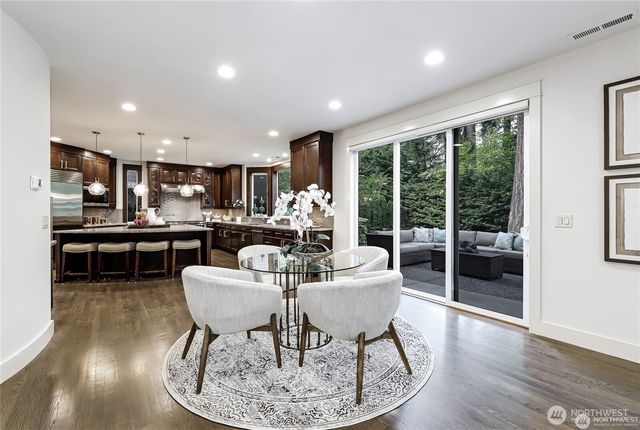 9818 NE 24th Street, Bellevue, WA 98004