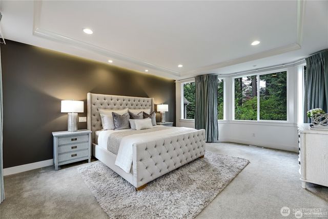 9818 NE 24th Street, Bellevue, WA 98004