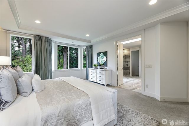 9818 NE 24th Street, Bellevue, WA 98004