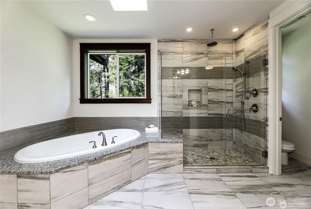 9818 NE 24th Street, Bellevue, WA 98004