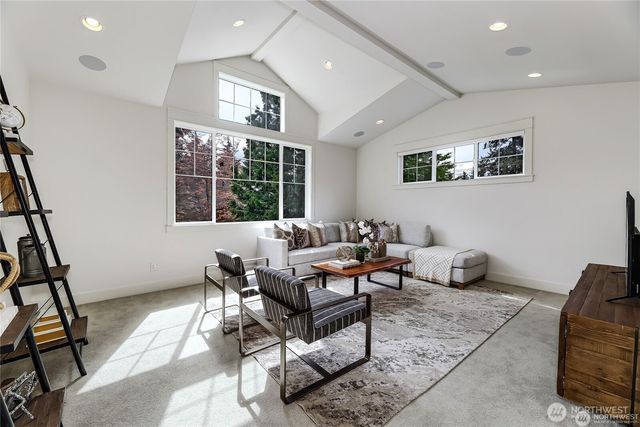 9818 NE 24th Street, Bellevue, WA 98004