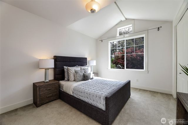 9818 NE 24th Street, Bellevue, WA 98004