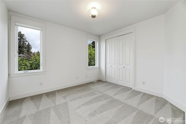 9818 NE 24th Street, Bellevue, WA 98004