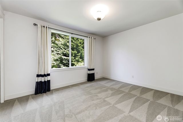 9818 NE 24th Street, Bellevue, WA 98004