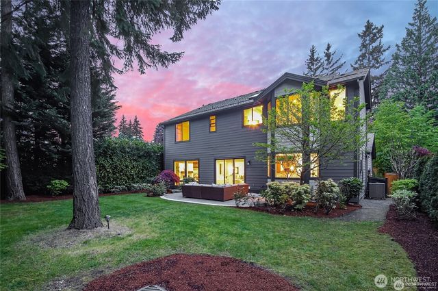 9818 NE 24th Street, Bellevue, WA 98004