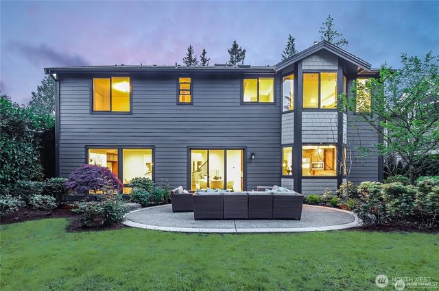 9818 NE 24th Street, Bellevue, WA 98004