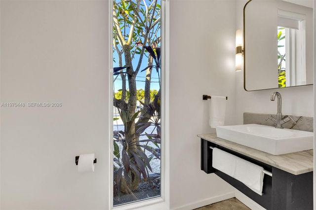 6014 SW 22nd St, Miami, FL 33155